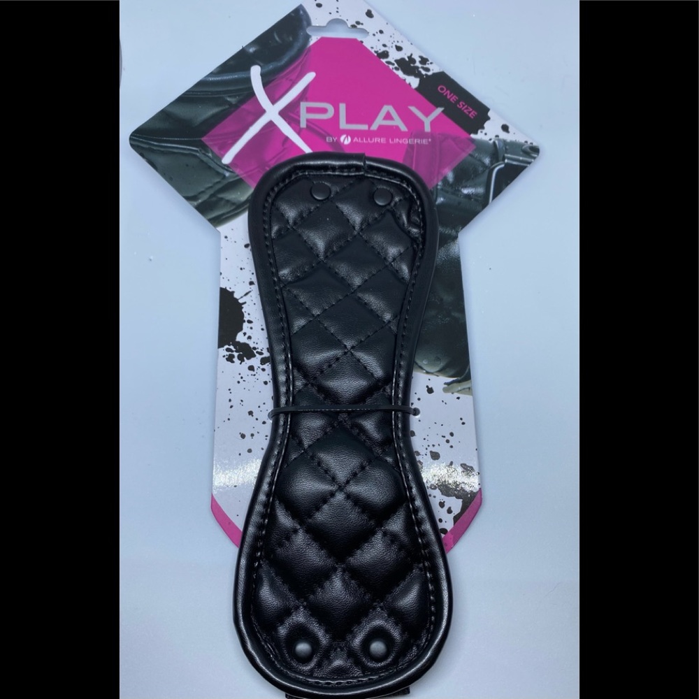 XPlay Blindfold